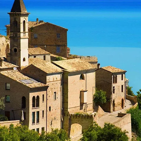 Amazing In With Shared Pool Daire Cupra Marittima